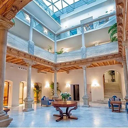 Hotel Palacio De 5*