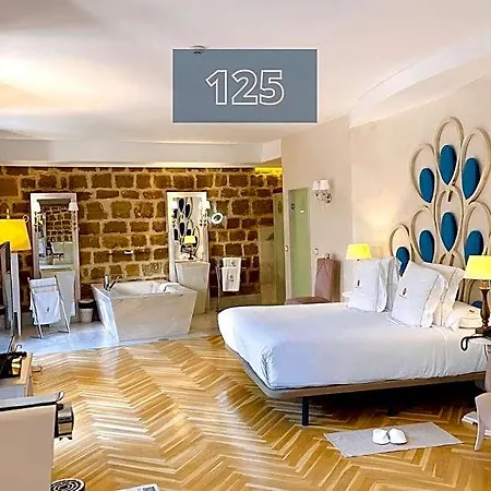 Hotel Palacio De